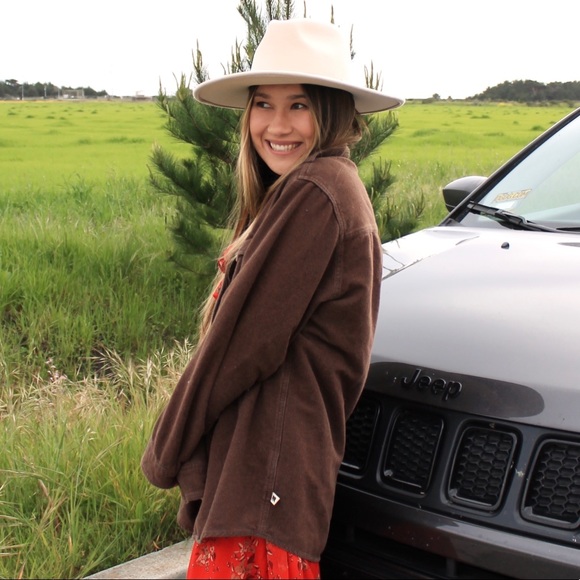 SOLD Brown cotton flannel shacket - Picture 3 of 6